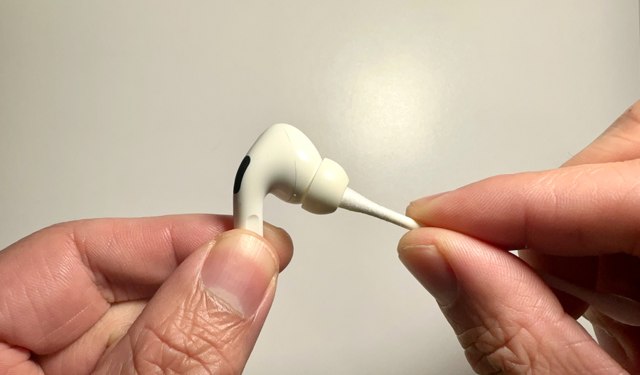 How to Clean Your AirPods Case: A Step-by-Step Guide